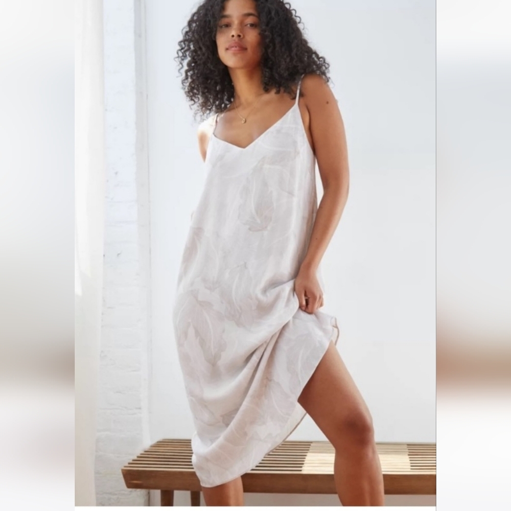 Aritzia Wilfred whirlwind dress